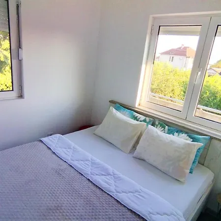 Mia Airport * Podgorica