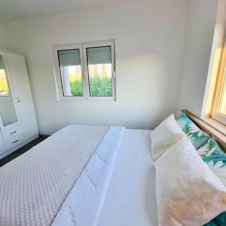 Mia Airport Διαμέρισμα