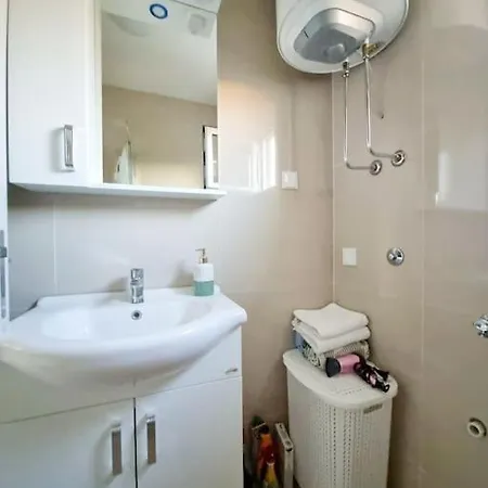 Διαμέρισμα Mia Airport