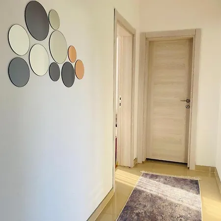 Appartamento Mia Airport Podgorica