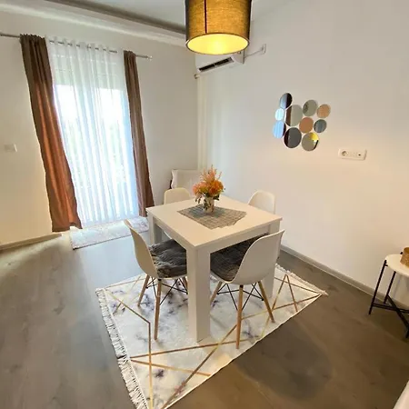 Mia Airport * פודגוריצה