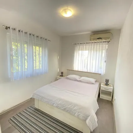 Mia Airport Διαμέρισμα Ποντγορίτσα