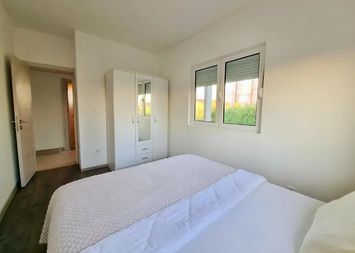 Mia Airport Apartamento Podgorica