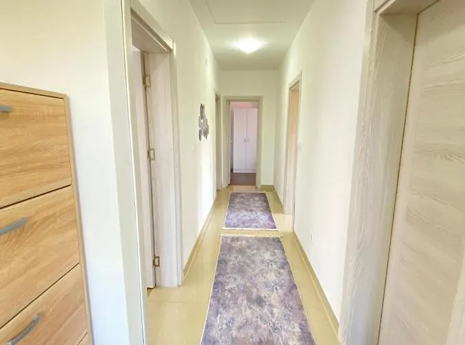 Mia Airport Apartment Podgorica