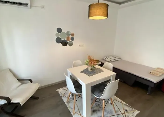 Mia Airport Appartement