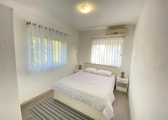 Mia Airport Apartment Podgorica